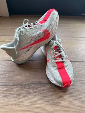 Nike Pegasus Plus Women’s Running Shoes